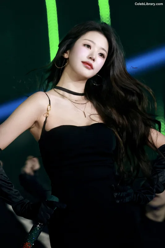 Jang Won-young  장원영 WONYOUNG photo 21 of 5846