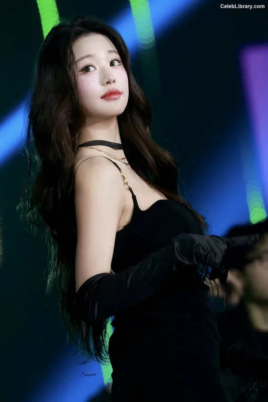 Jang Won-young  장원영 WONYOUNG photo 22 of 5846