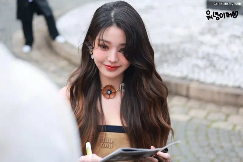 Jang Won-young  장원영 WONYOUNG photo 6 of 5846
