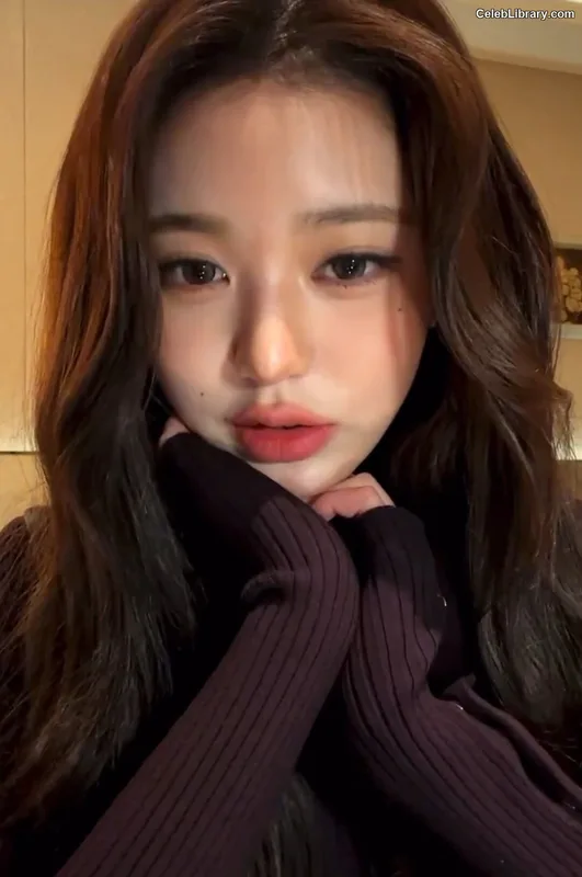 Jang Won-young  장원영 WONYOUNG photo 11 of 5846