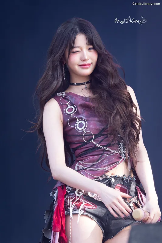 Jang Won-young  장원영 WONYOUNG photo 16 of 5846
