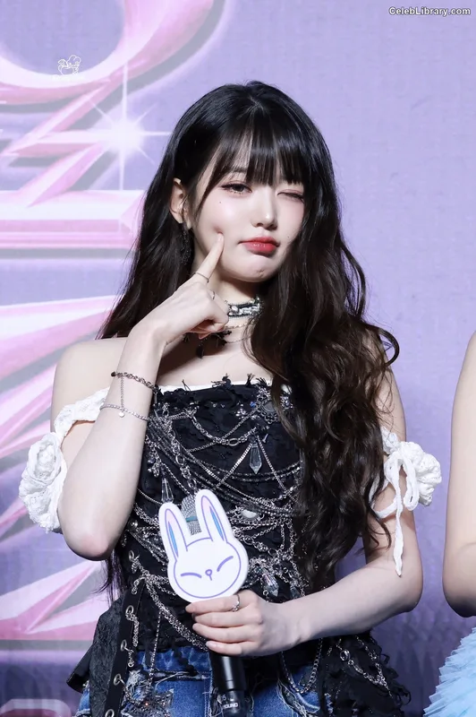 Jang Won-young  장원영 WONYOUNG photo 11 of 5846