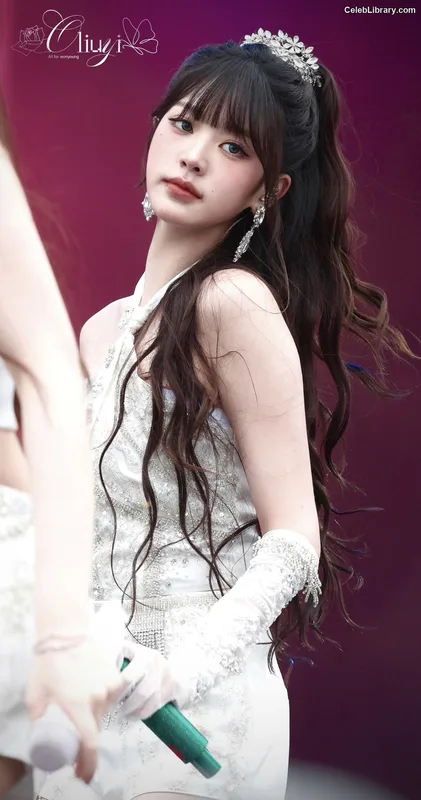 Jang Won-young  장원영 WONYOUNG photo 4 of 5846
