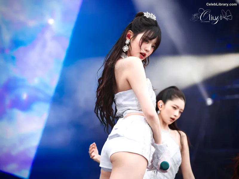 Jang Won-young  장원영 WONYOUNG photo 9 of 5846