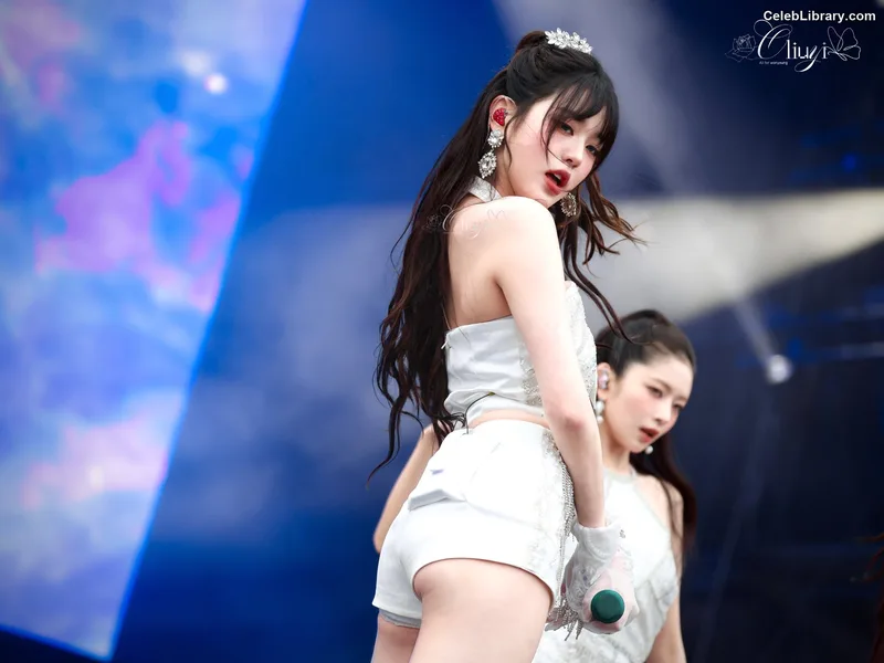 Jang Won-young  장원영 WONYOUNG photo 10 of 5846