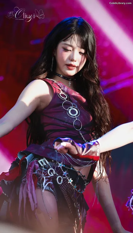 Jang Won-young  장원영 WONYOUNG photo 13 of 5846