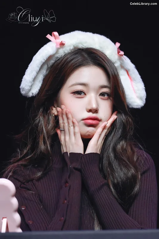 Jang Won-young  장원영 WONYOUNG photo 24 of 5846
