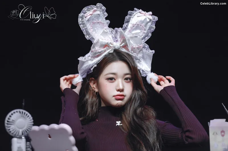 Jang Won-young  장원영 WONYOUNG photo 1 of 5846