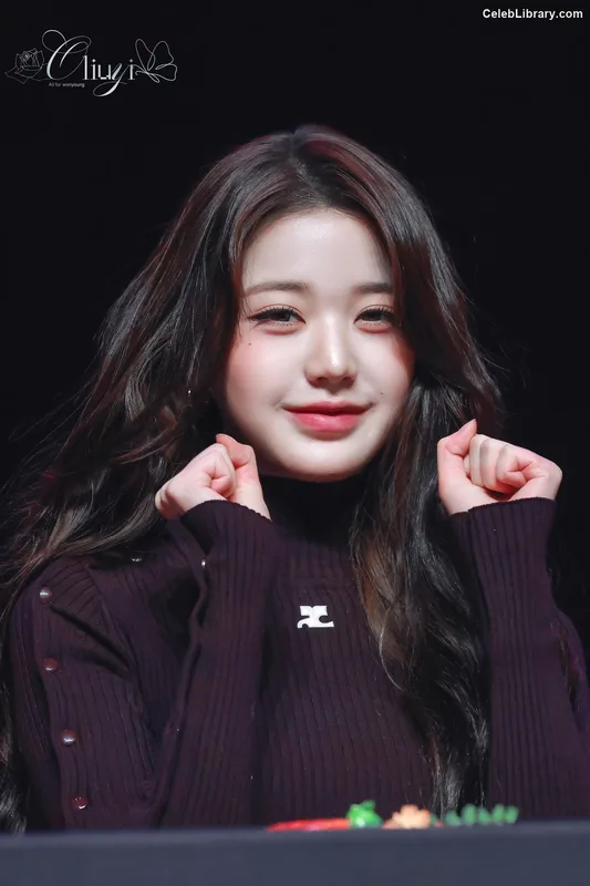 Jang Won-young  장원영 WONYOUNG photo 8 of 5846