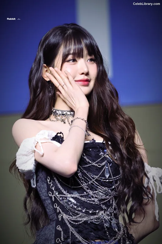 Jang Won-young  장원영 WONYOUNG photo 12 of 5846