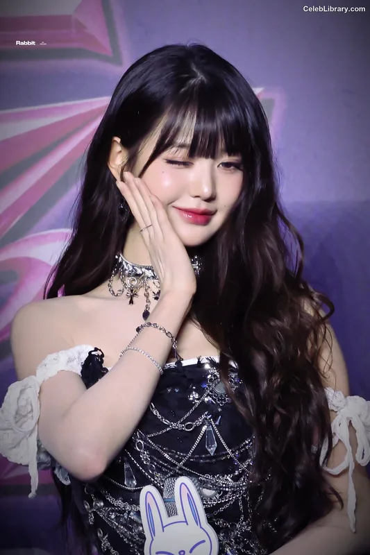 Jang Won-young  장원영 WONYOUNG photo 13 of 5846