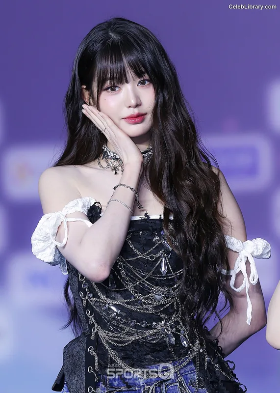 Jang Won-young  장원영 WONYOUNG photo 15 of 5846