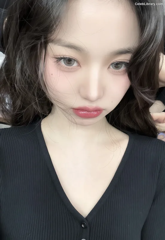 Jang Won-young  장원영 WONYOUNG photo 17 of 5846