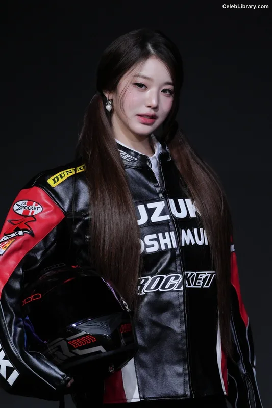 Jang Won-young 장원영 WONYOUNG photo 1 of 5846