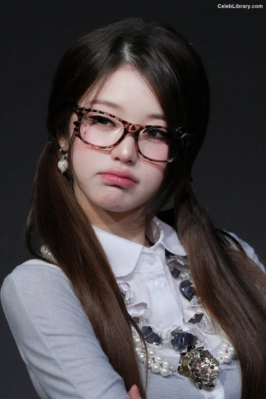 Jang Won-young 장원영 WONYOUNG photo 4 of 5846