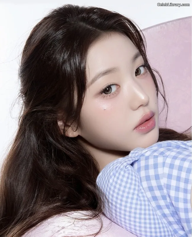 Jang Won-young 장원영 WONYOUNG photo 13 of 5846