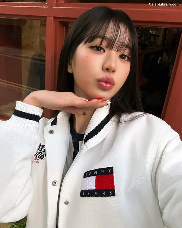 Jang Won-young 장원영 WONYOUNG photo 20 of 5846