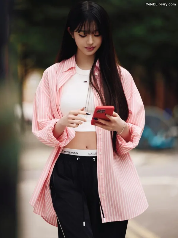 Jang Won-young 장원영 WONYOUNG photo 21 of 5846