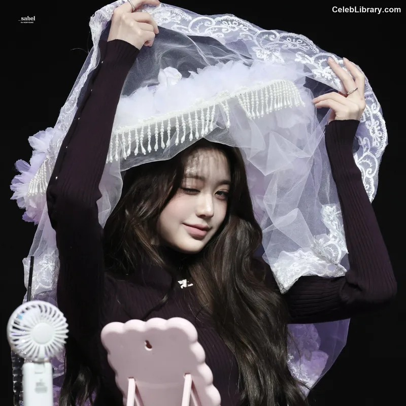 Jang Won-young 장원영 WONYOUNG photo 13 of 5846