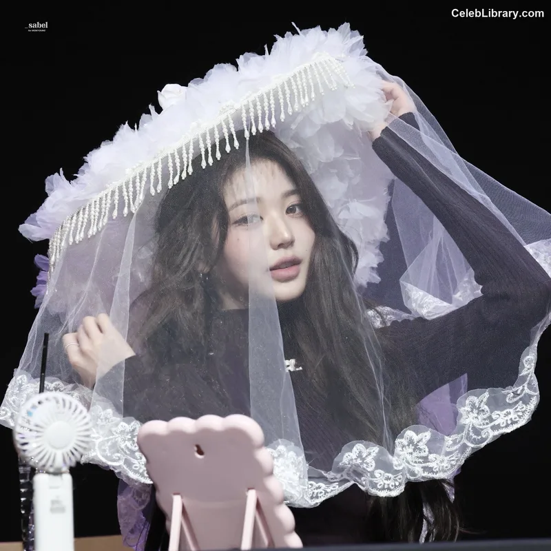 Jang Won-young 장원영 WONYOUNG photo 16 of 5846