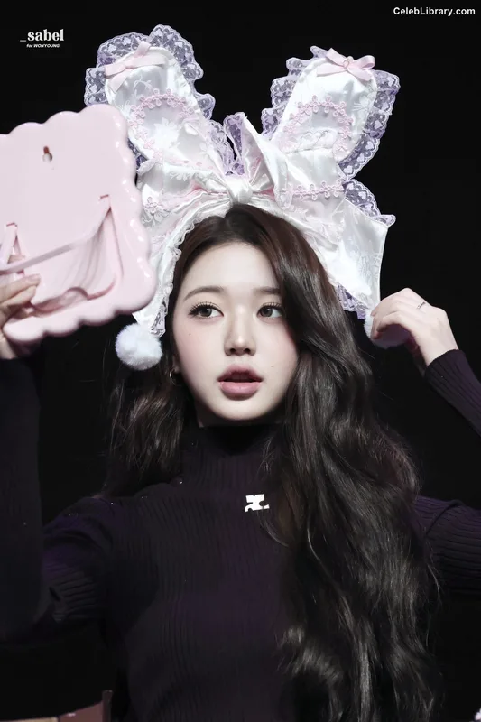 Jang Won-young 장원영 WONYOUNG photo 21 of 5846