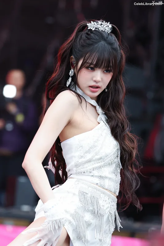 Jang Won-young 장원영 WONYOUNG photo 23 of 5846