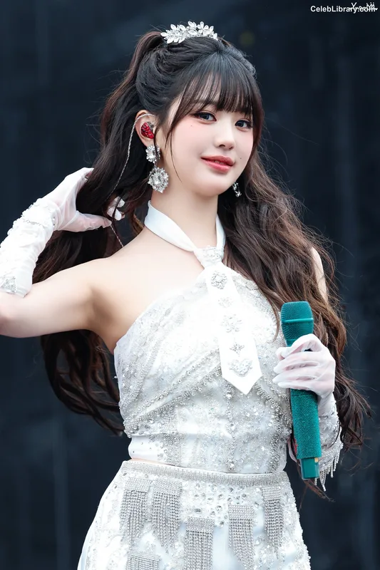 Jang Won-young 장원영 WONYOUNG photo 4 of 5846