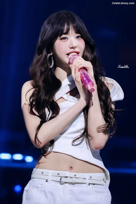 Jang Won-young 장원영 WONYOUNG photo 13 of 5846