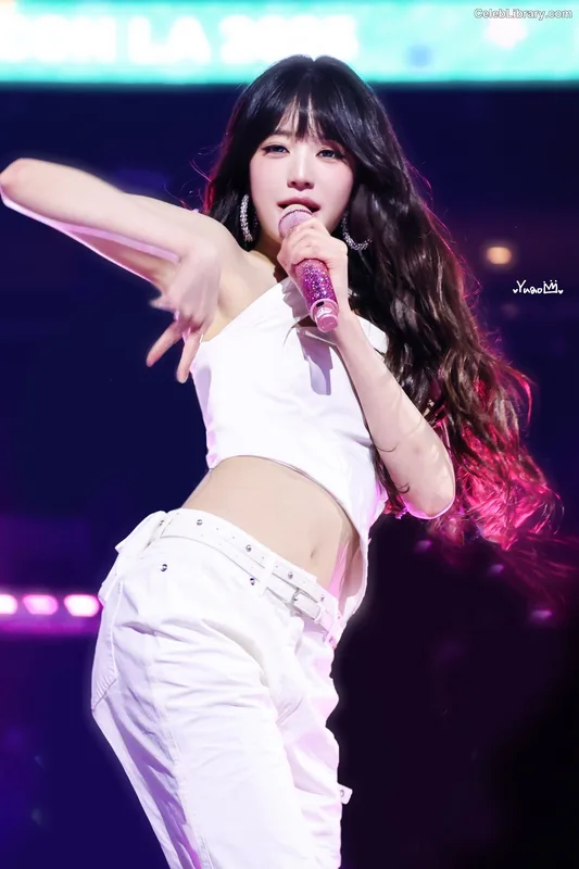 Jang Won-young 장원영 WONYOUNG photo 15 of 5846
