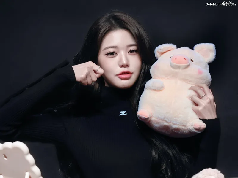 Jang Won-young 장원영 WONYOUNG photo 17 of 5846
