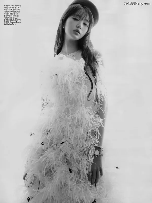 Jang Won-young 장원영 WONYOUNG photo 23 of 5846