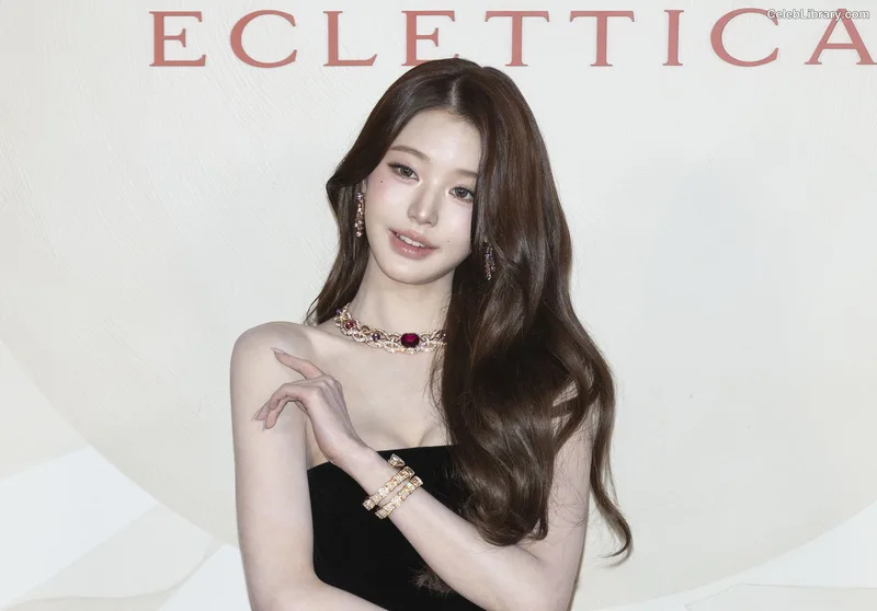Jang Won-young 장원영 WONYOUNG photo 7 of 5846