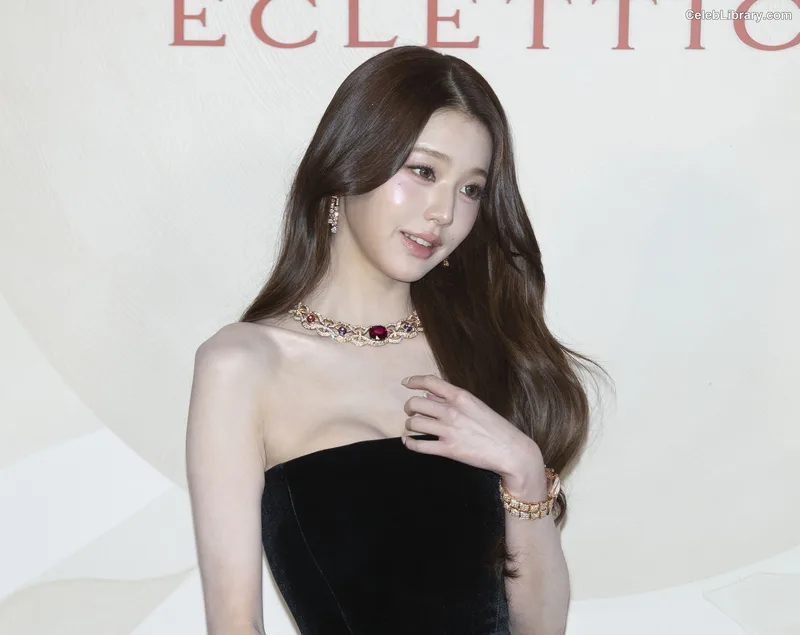 Jang Won-young 장원영 WONYOUNG photo 8 of 5846
