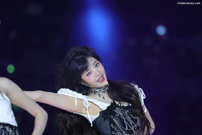 Jang Won-young  장원영 WONYOUNG photo 16 of 5846