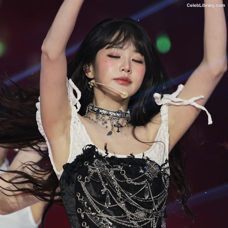 Jang Won-young  장원영 WONYOUNG photo 17 of 5846