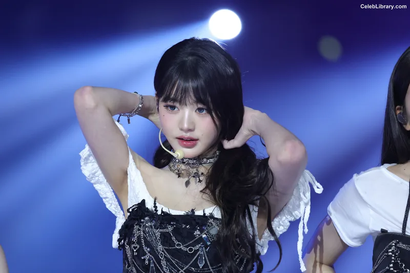 Jang Won-young  장원영 WONYOUNG photo 18 of 5846