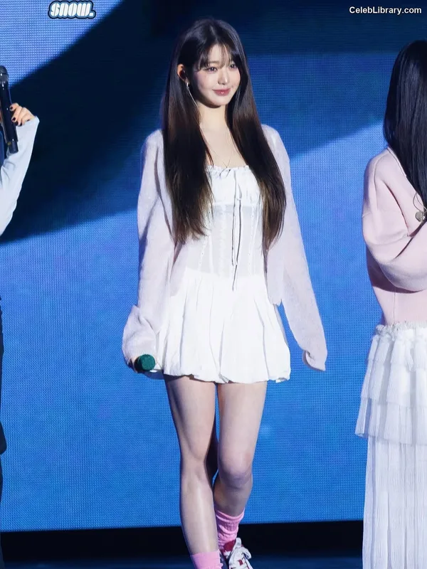 Jang Won-young  장원영 WONYOUNG photo 22 of 5846