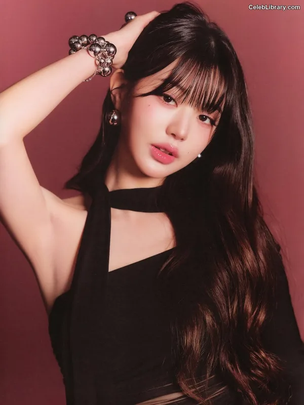 Jang Won-young  장원영 WONYOUNG photo 10 of 5846