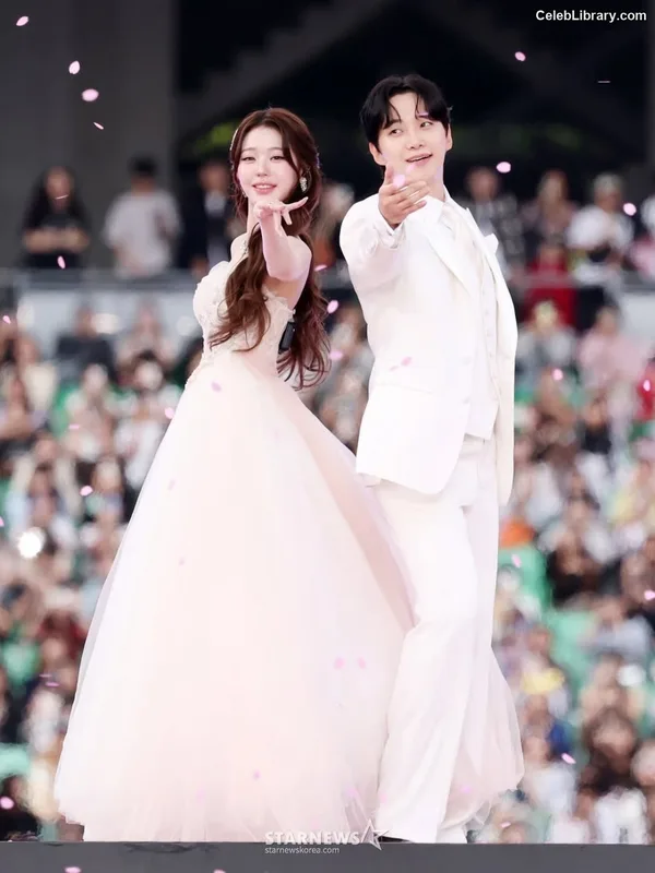 Jang Won-young  장원영 WONYOUNG photo 17 of 5846