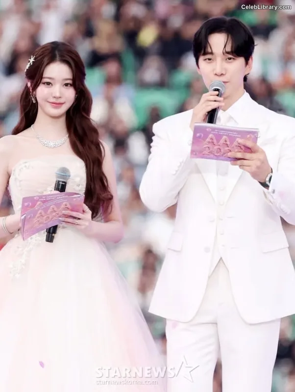 Jang Won-young  장원영 WONYOUNG photo 20 of 5846