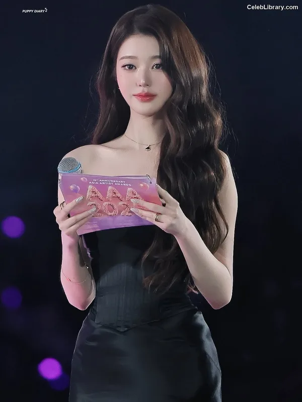 Jang Won-young  장원영 WONYOUNG photo 5 of 5846