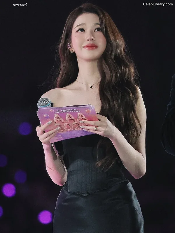 Jang Won-young  장원영 WONYOUNG photo 6 of 5846