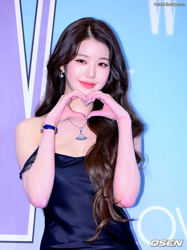 Jang Won-young  장원영 WONYOUNG photo 18 of 5846