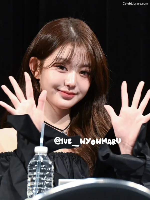 Jang Won-young  장원영 WONYOUNG photo 3 of 5846