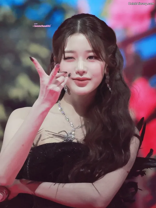 Jang Won-young  장원영 WONYOUNG photo 11 of 5846