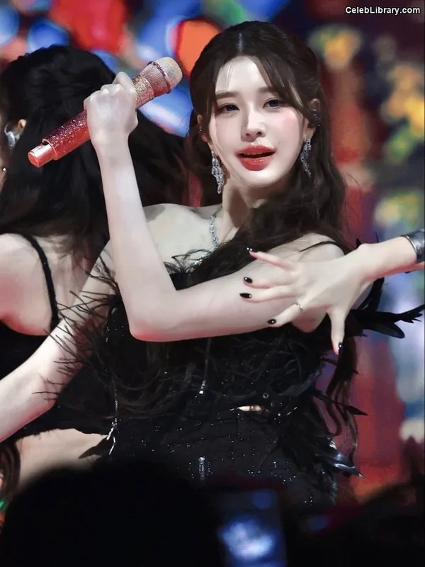 Jang Won-young  장원영 WONYOUNG photo 14 of 5846