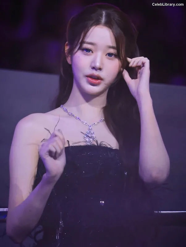 Jang Won-young  장원영 WONYOUNG photo 16 of 5846