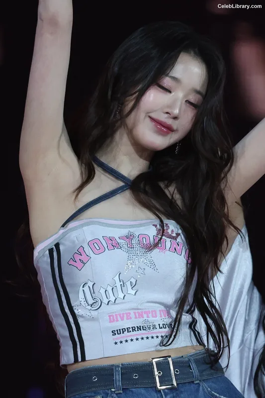 Jang Won-young  장원영 WONYOUNG photo 21 of 5846