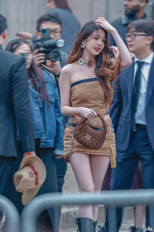 Jang Won-young  장원영 WONYOUNG photo 11 of 5846