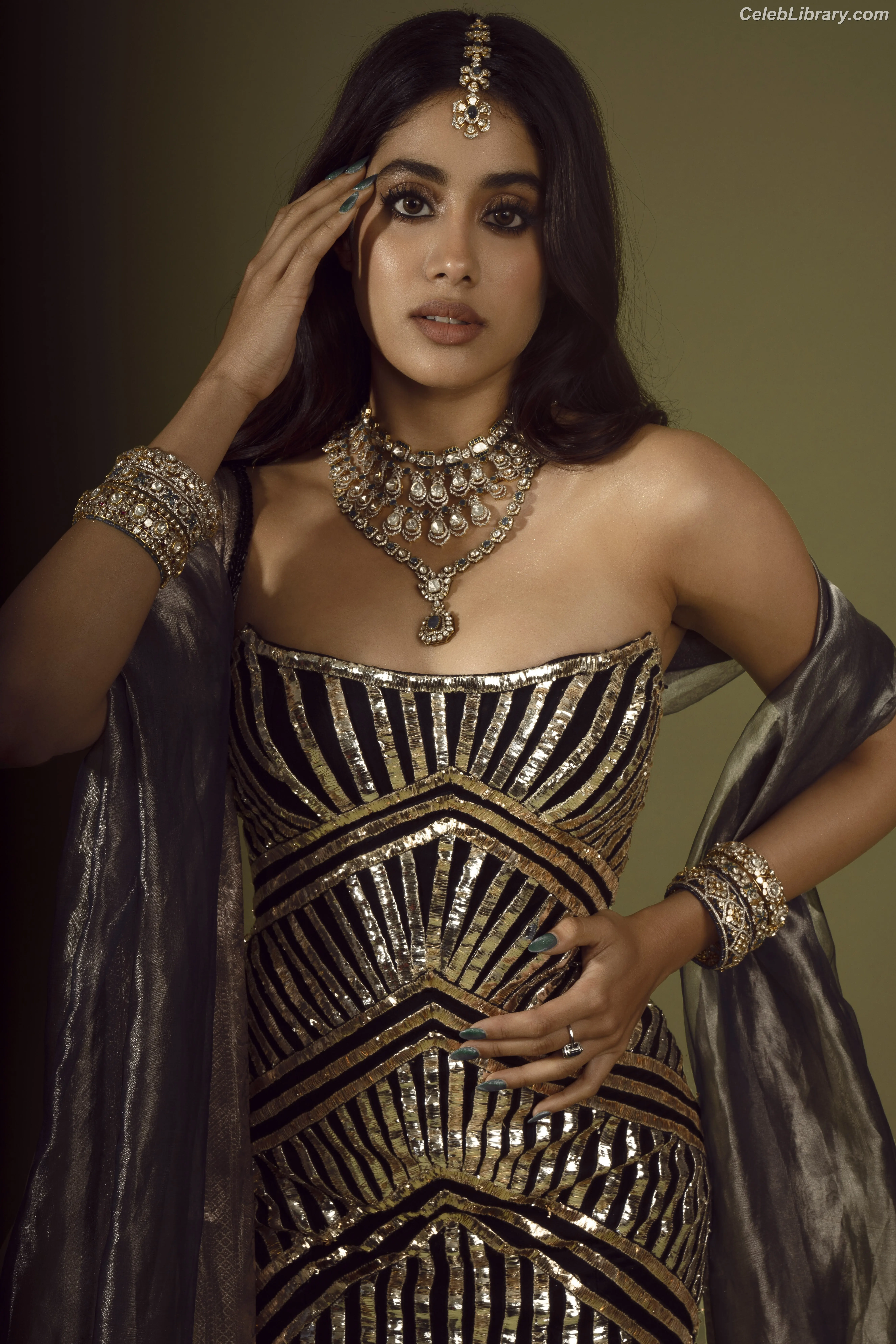 Janhvi Kapoor photo 12 of 234